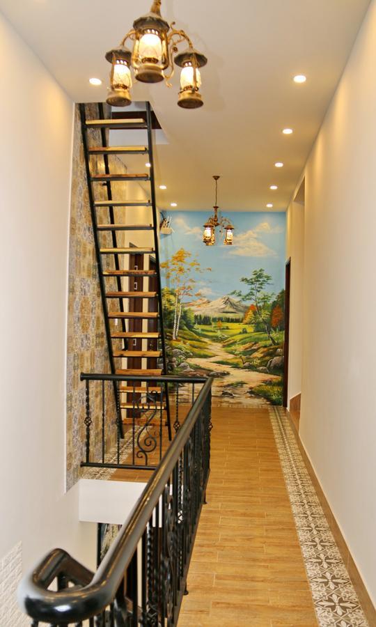 De Daisy Villa Homestay Da Lat Exterior photo